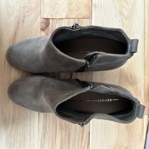 New without tags report ankle boots